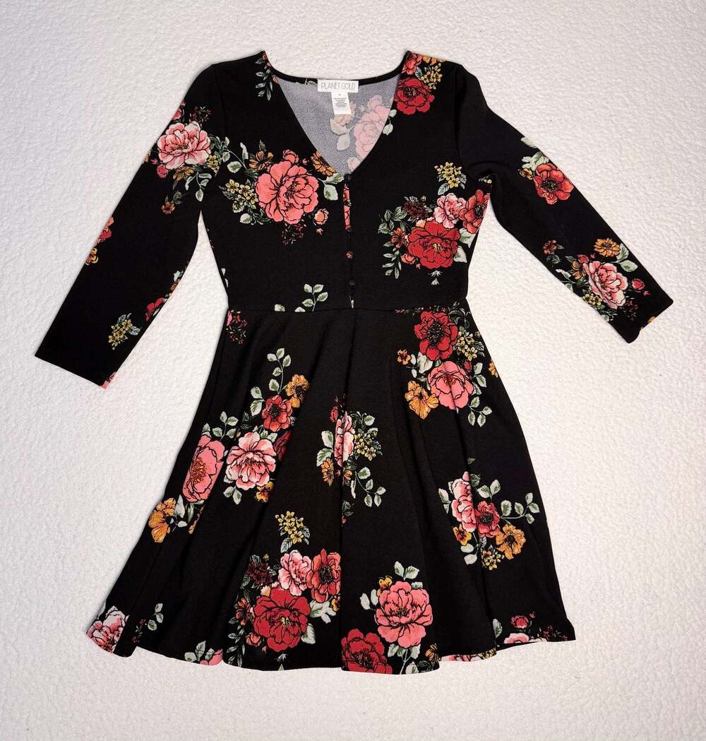 Planet Gold Black Floral V-Neck Button-Front Skater Dress Size M